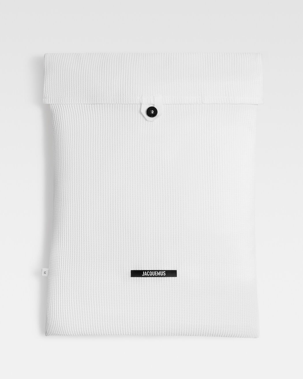 The Melao set طقم من بلوزة و شورت jacquemus the melao set طقم من بلوزة و شورت