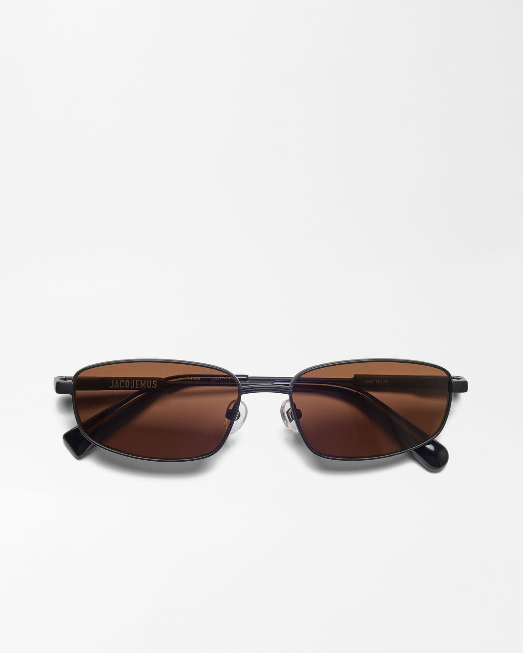 The Sera sunglasses
jacquemus the sera sunglasses