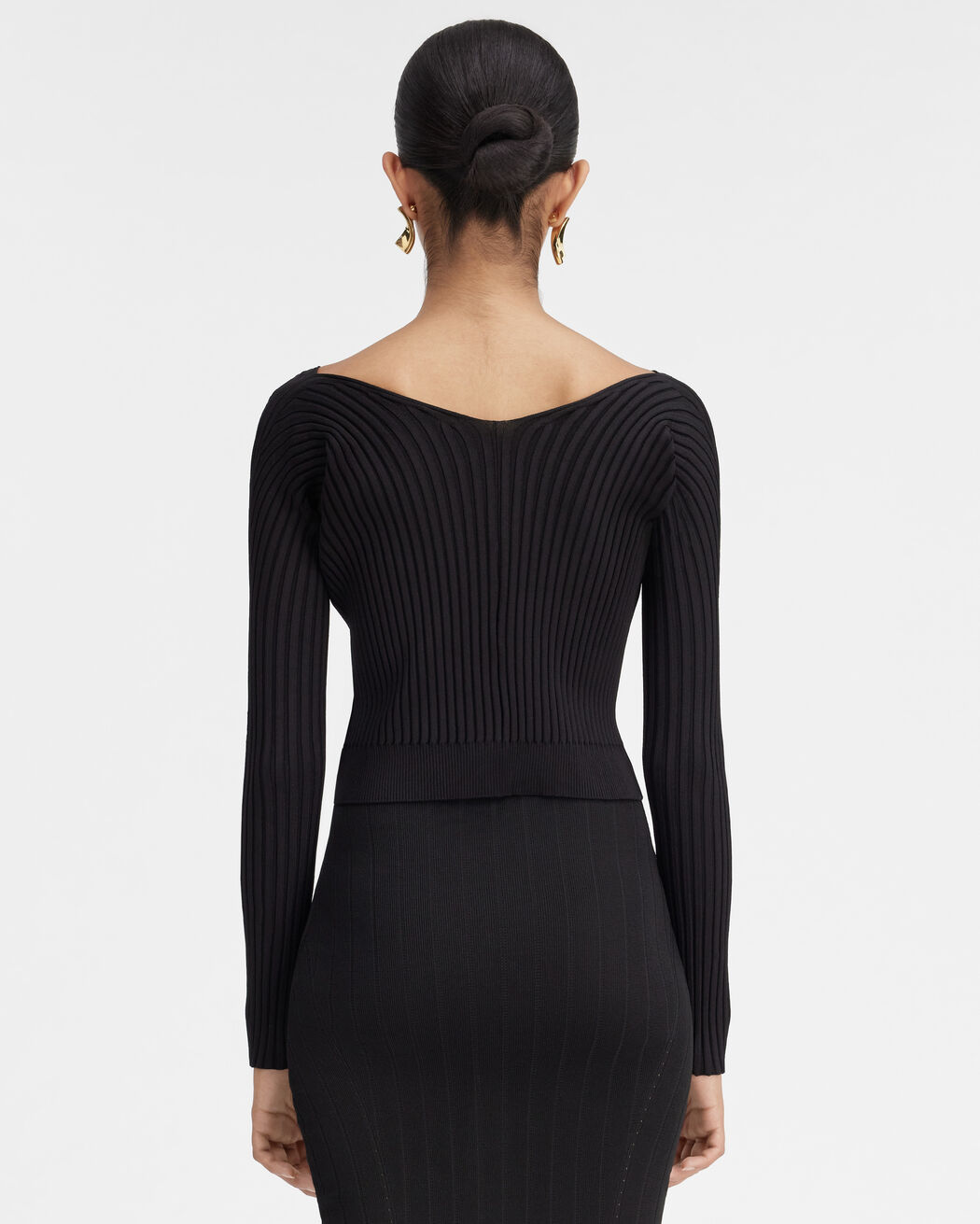 كارديجان La Maille Pralu Longue jacquemus كارديجان la maille pralu longue