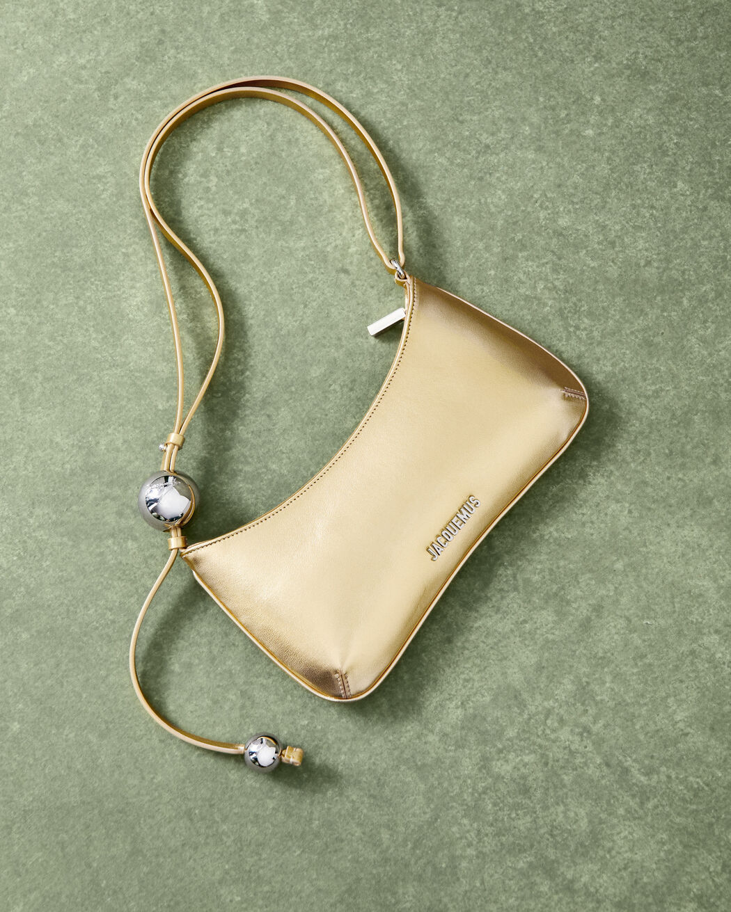 حقيبة The Bisou Perle jacquemus حقيبة the bisou perle