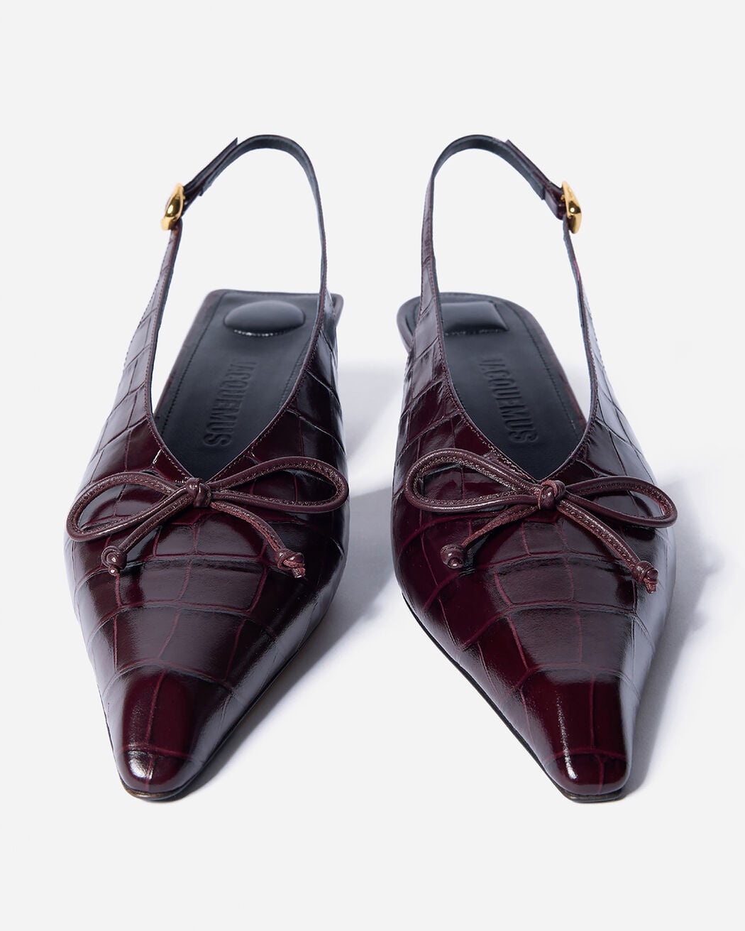 حذاء بكعب عالٍ وحزام خلفي The high Cubisto jacquemus حذاء بكعب عالٍ وحزام خلفي the high cubisto
