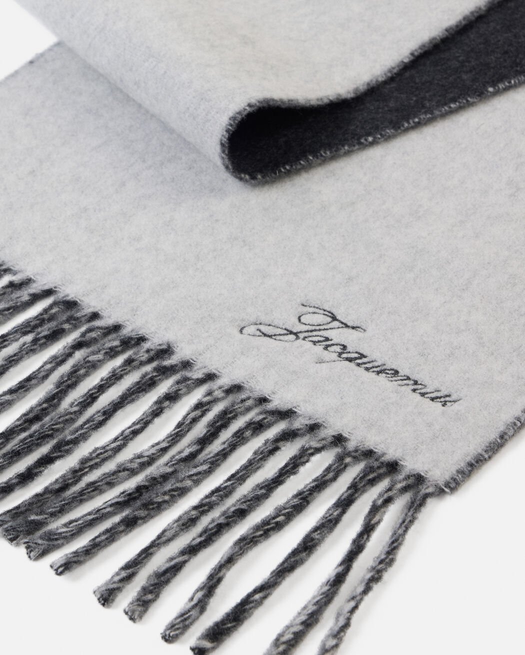 L Echarpe Atelier jacquemus l echarpe atelier