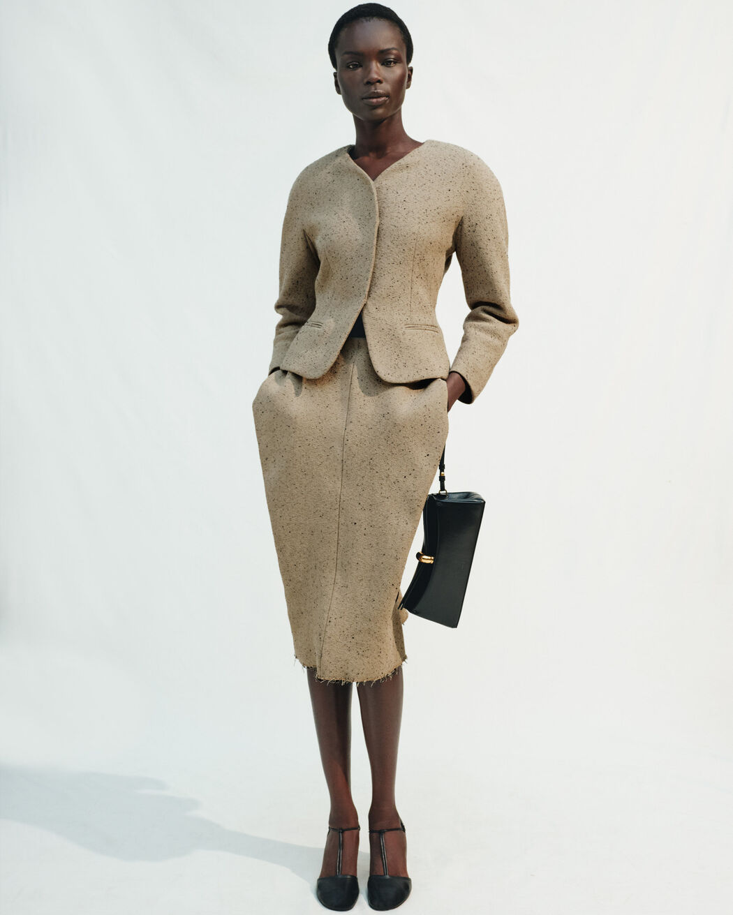 The mini Ovalo jacket jacquemus the mini ovalo jacket