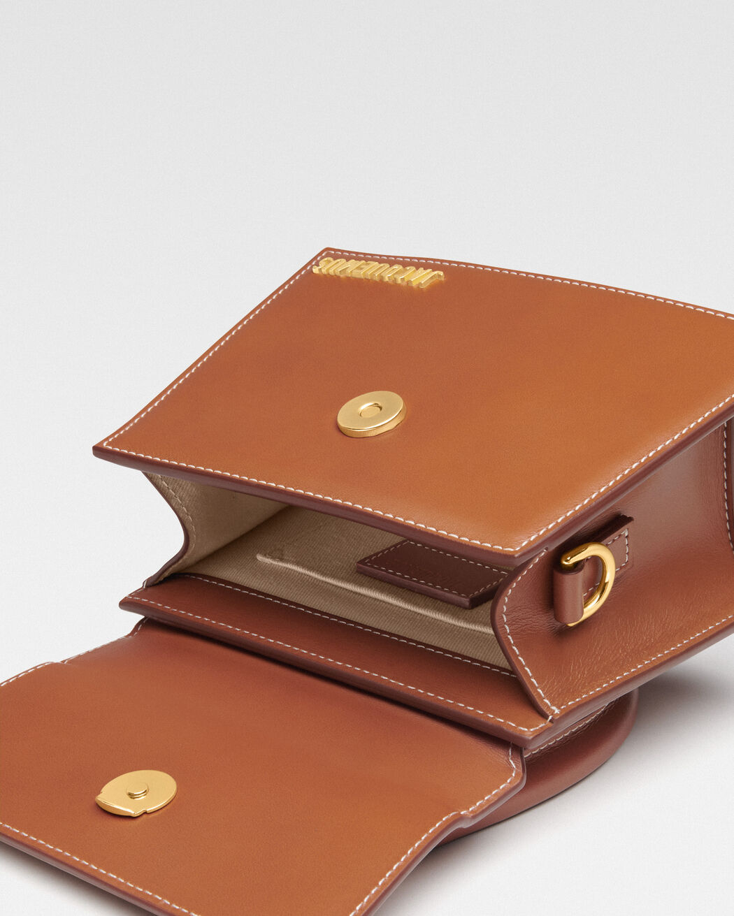 The medium Chiquito jacquemus the medium chiquito