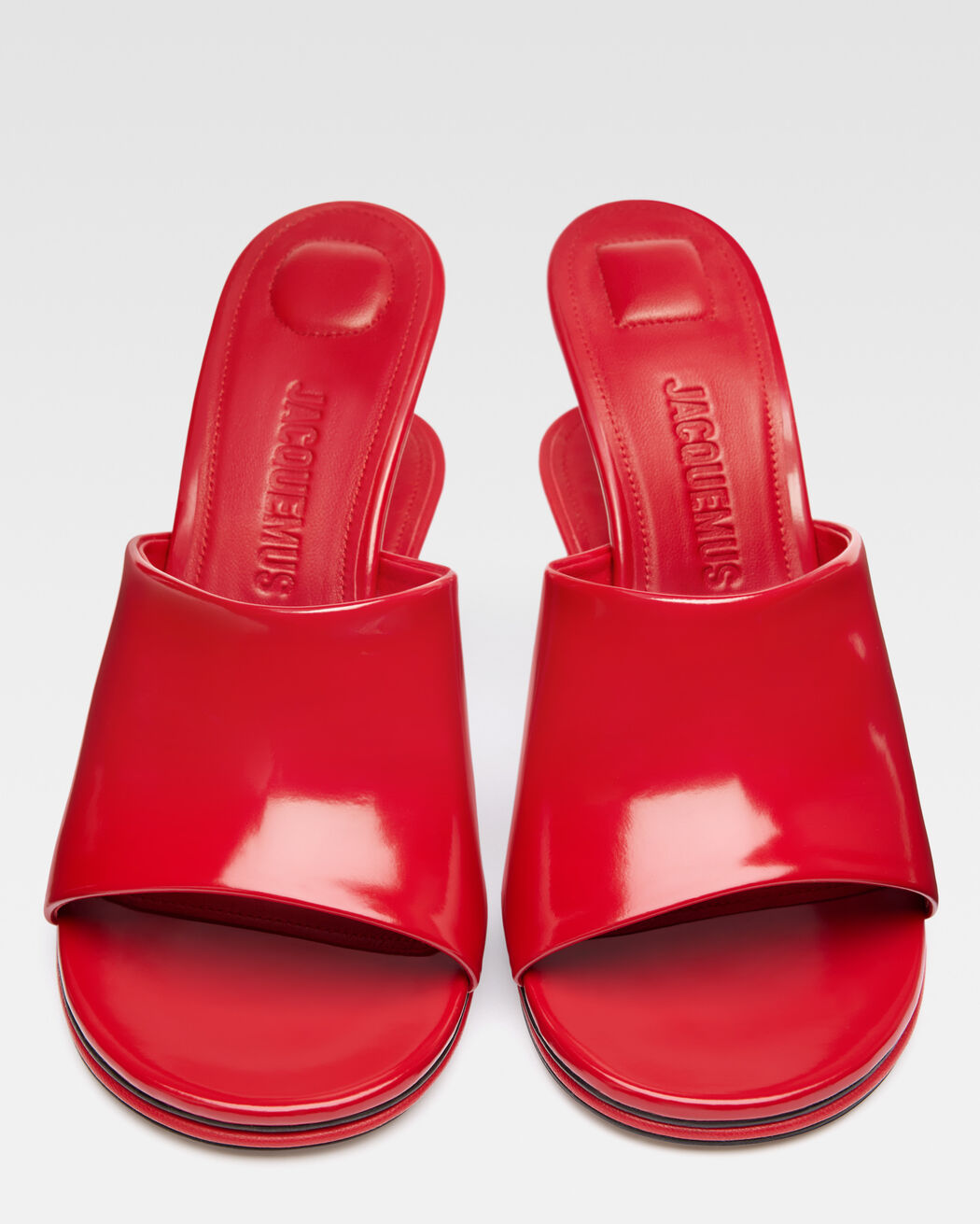 The double حذاء jacquemus the double حذاء