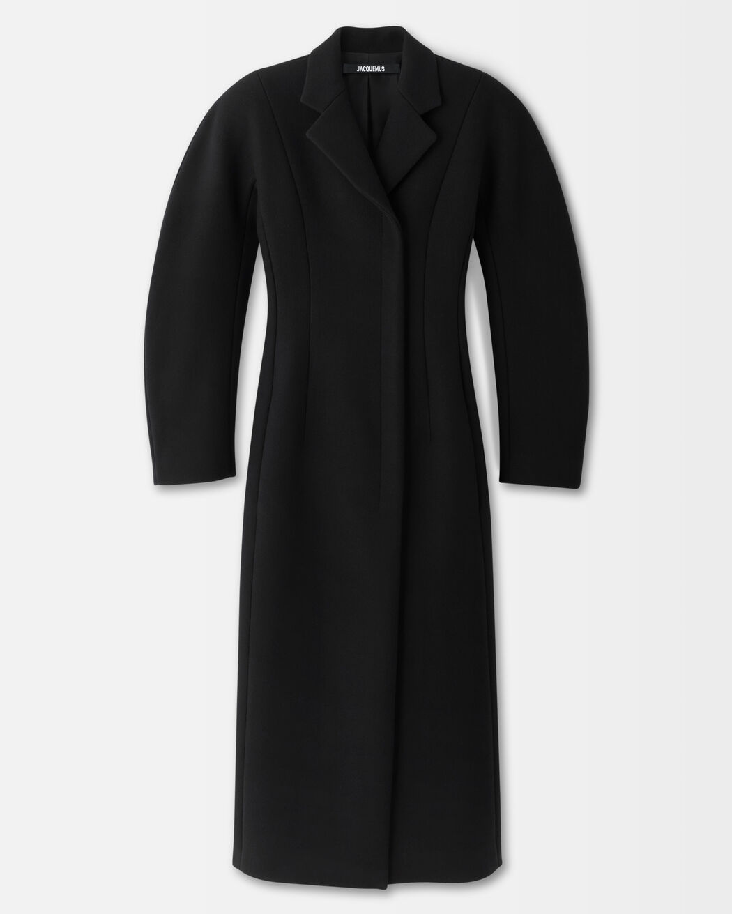 The Curvo coat jacquemus the curvo coat