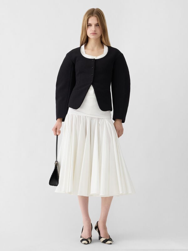 تنورة متوسطة الطول jacquemus تنورة متوسطة الطول