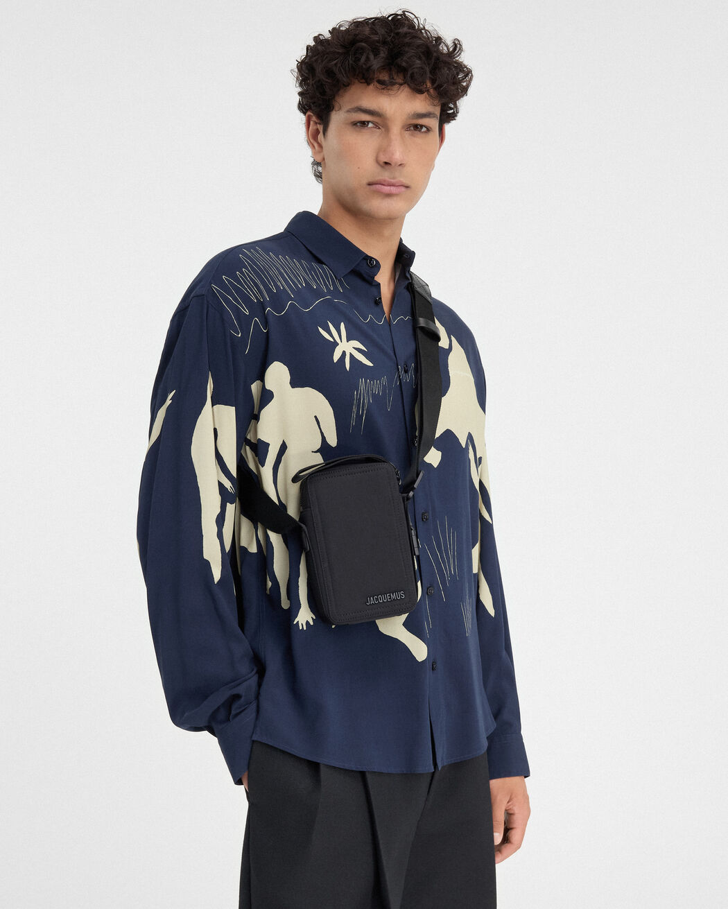 حقيبة Le Cuerda Vertical jacquemus حقيبة le cuerda vertical