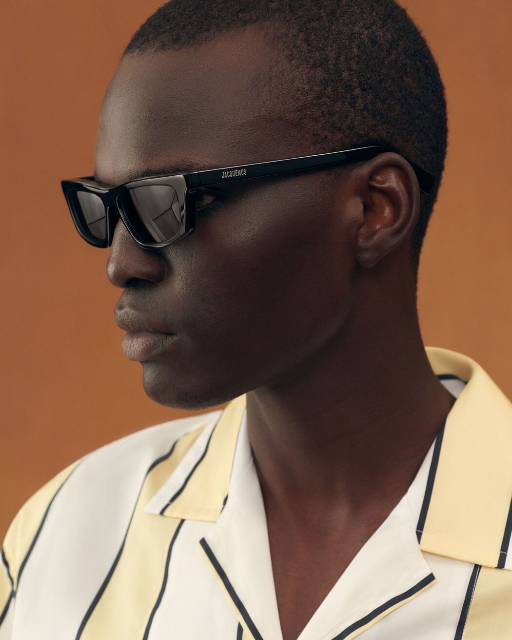 The Trapezi sunglasses
jacquemus the trapezi sunglasses