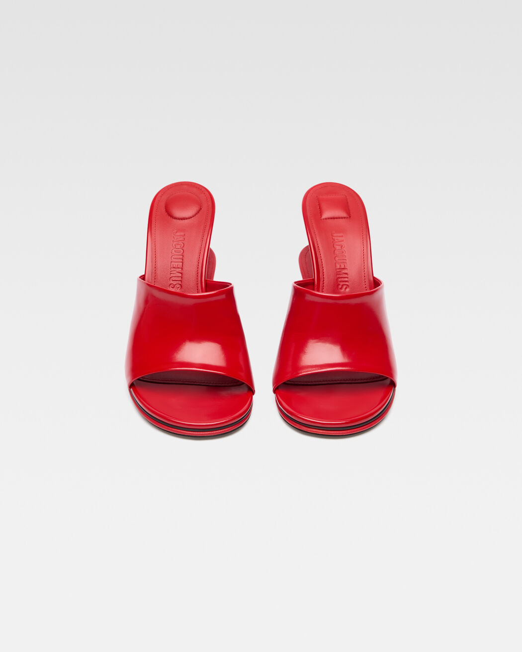 The double حذاء jacquemus the double حذاء