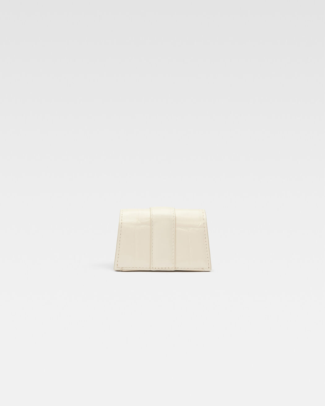 علبة سماعات Le Porte Bambino jacquemus علبة سماعات le porte bambino