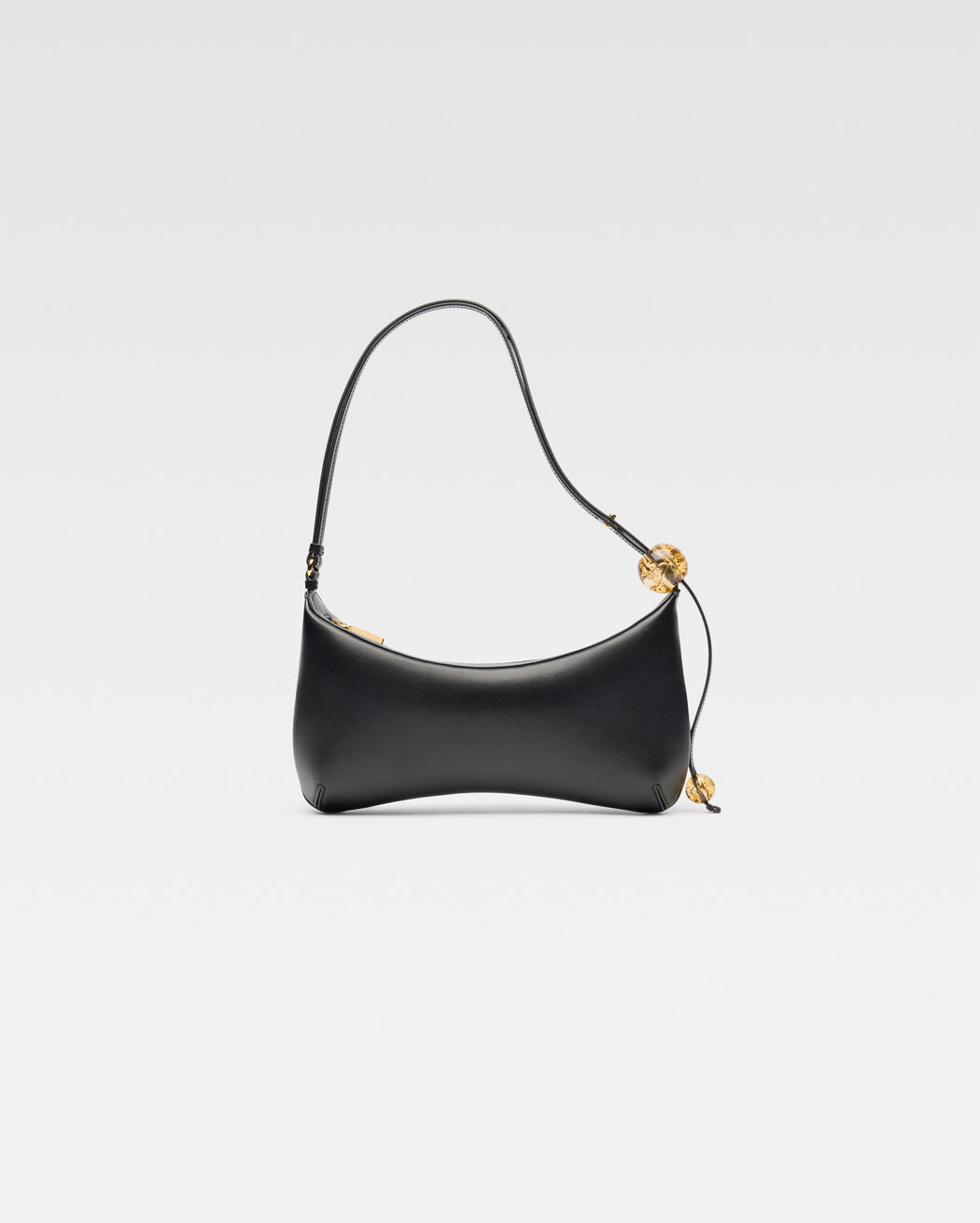 The large Bisou Perle حقيبة jacquemus the large bisou perle حقيبة