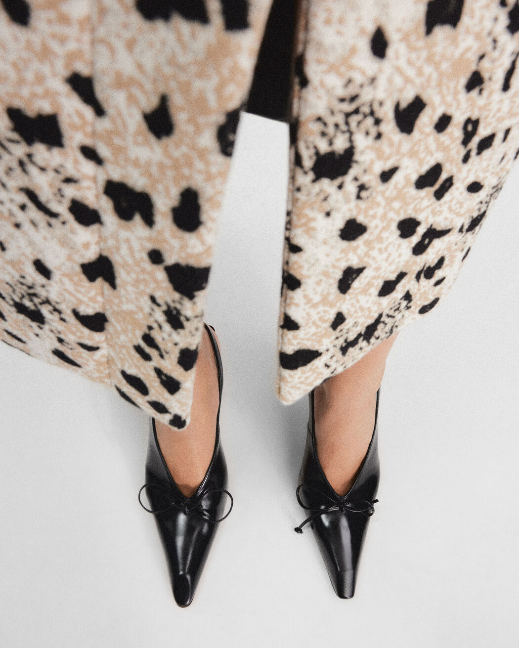 The high Cubisto حذاء بسير خلفي jacquemus the high cubisto حذاء بسير خلفي