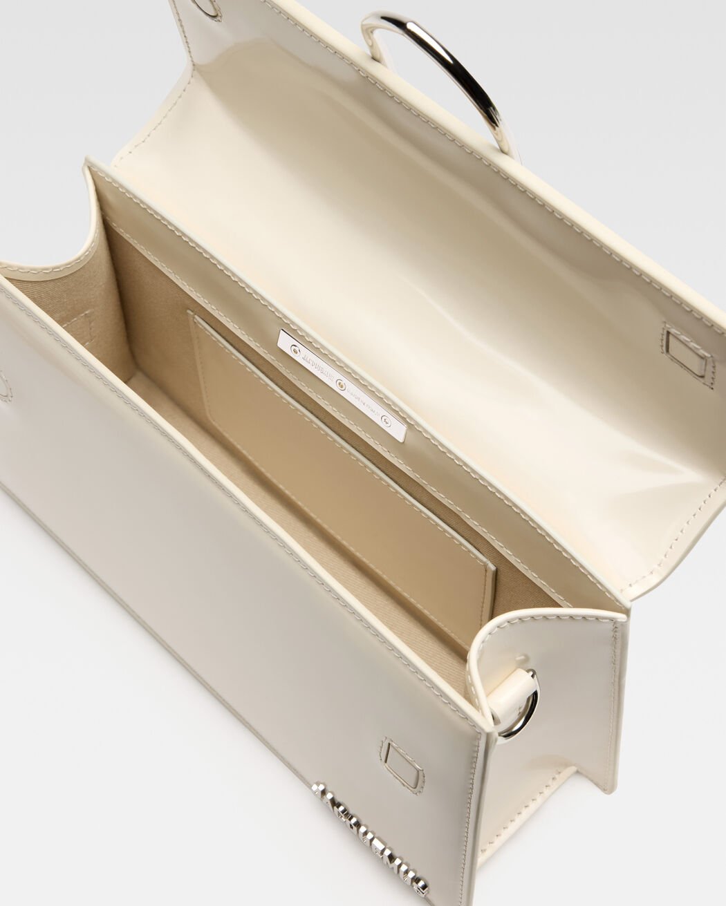 The large Bambino حقيبة jacquemus the large bambino حقيبة