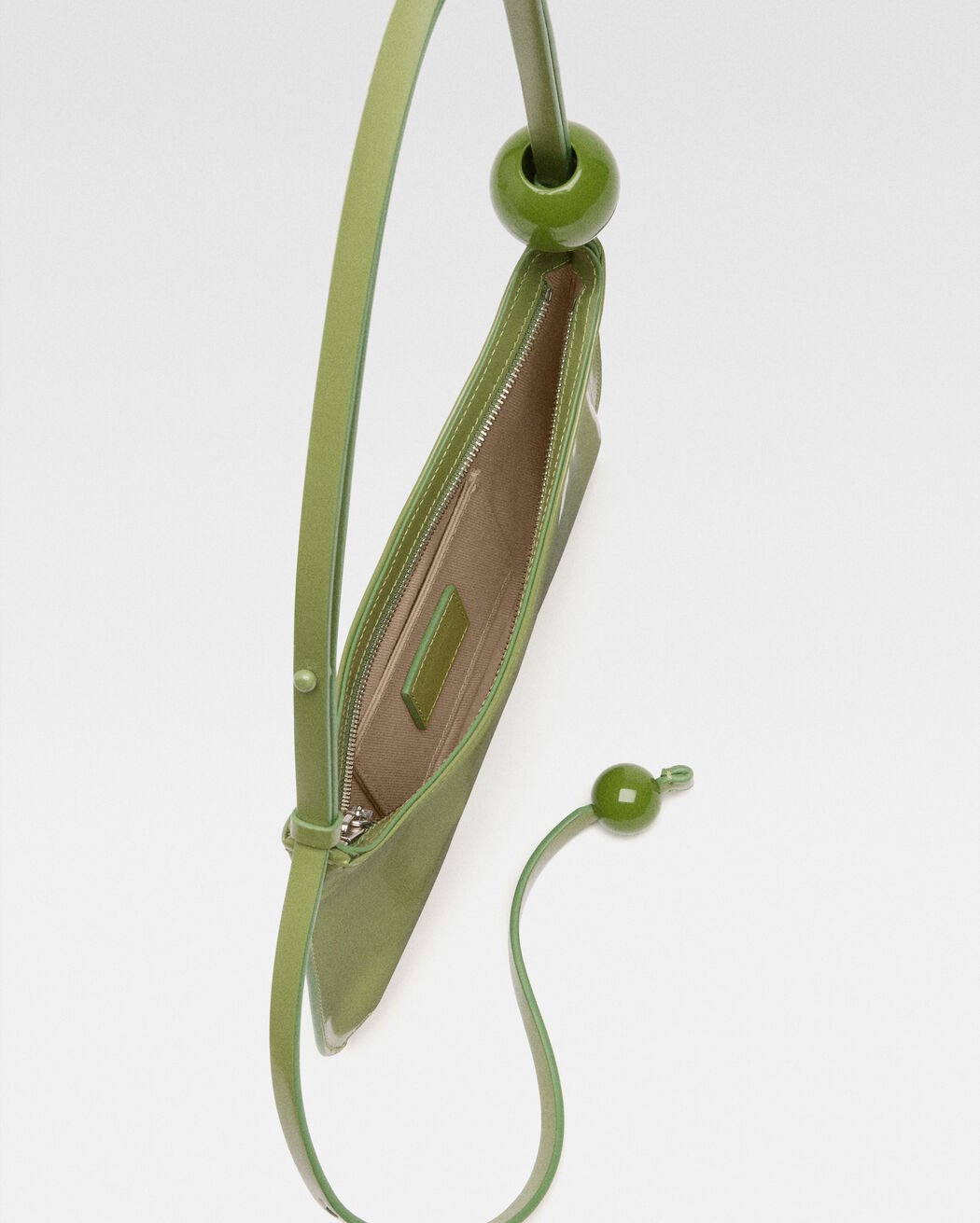 The Bisou Perle jacquemus the bisou perle