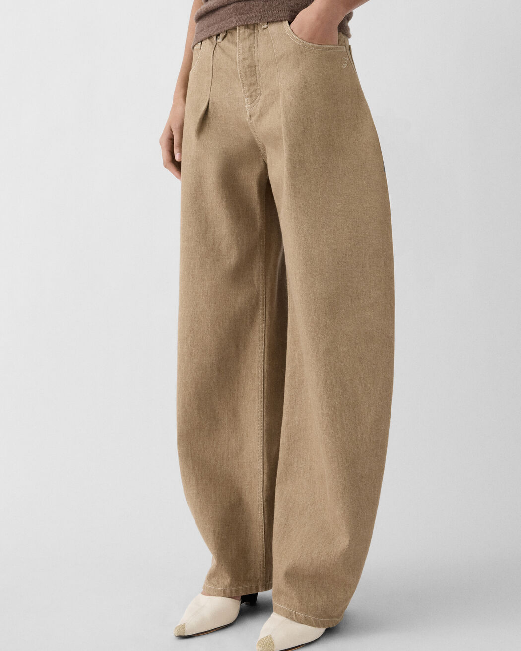 The Ovalo de-Nîmes denim pants jacquemus the ovalo de n mes denim pants