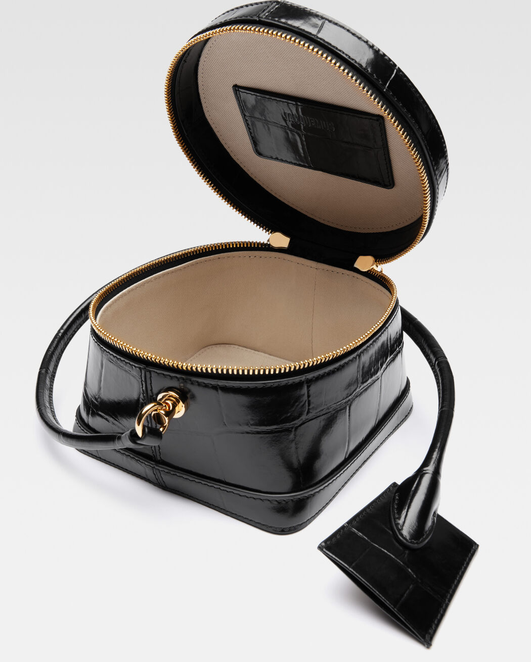 حقيبة Le Vanito jacquemus حقيبة le vanito