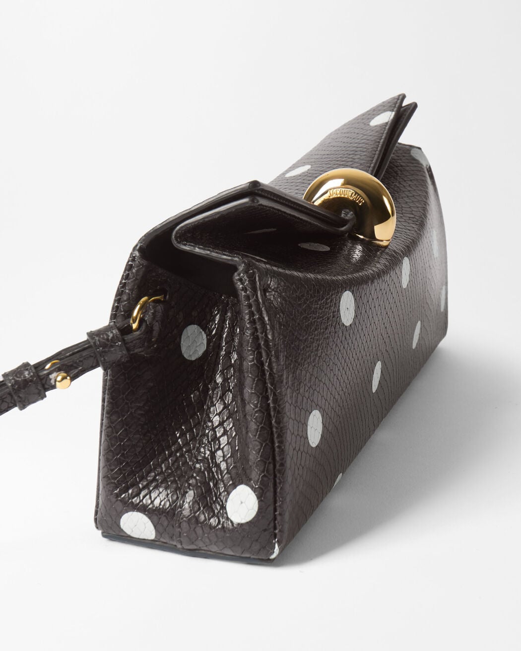 The Valérie clutch jacquemus the val rie clutch