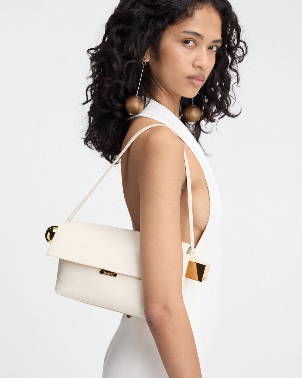 The Rond Carré حقيبة jacquemus the rond carr حقيبة