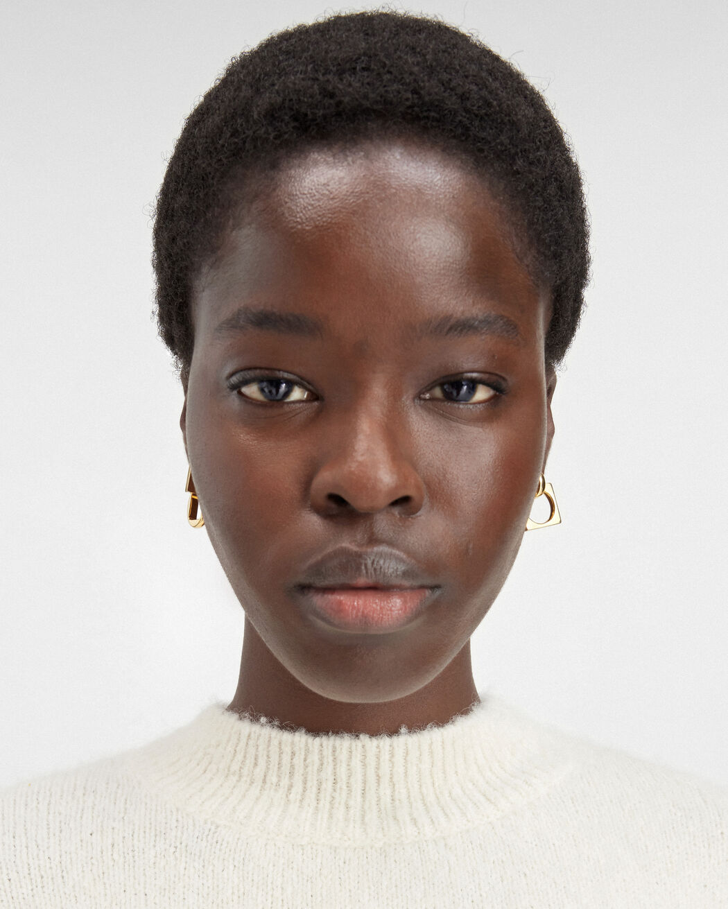 أقراط Les Pendantes Rond Carré jacquemus أقراط les pendantes rond carr