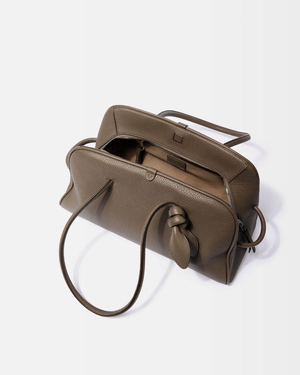 The Turismo jacquemus the turismo