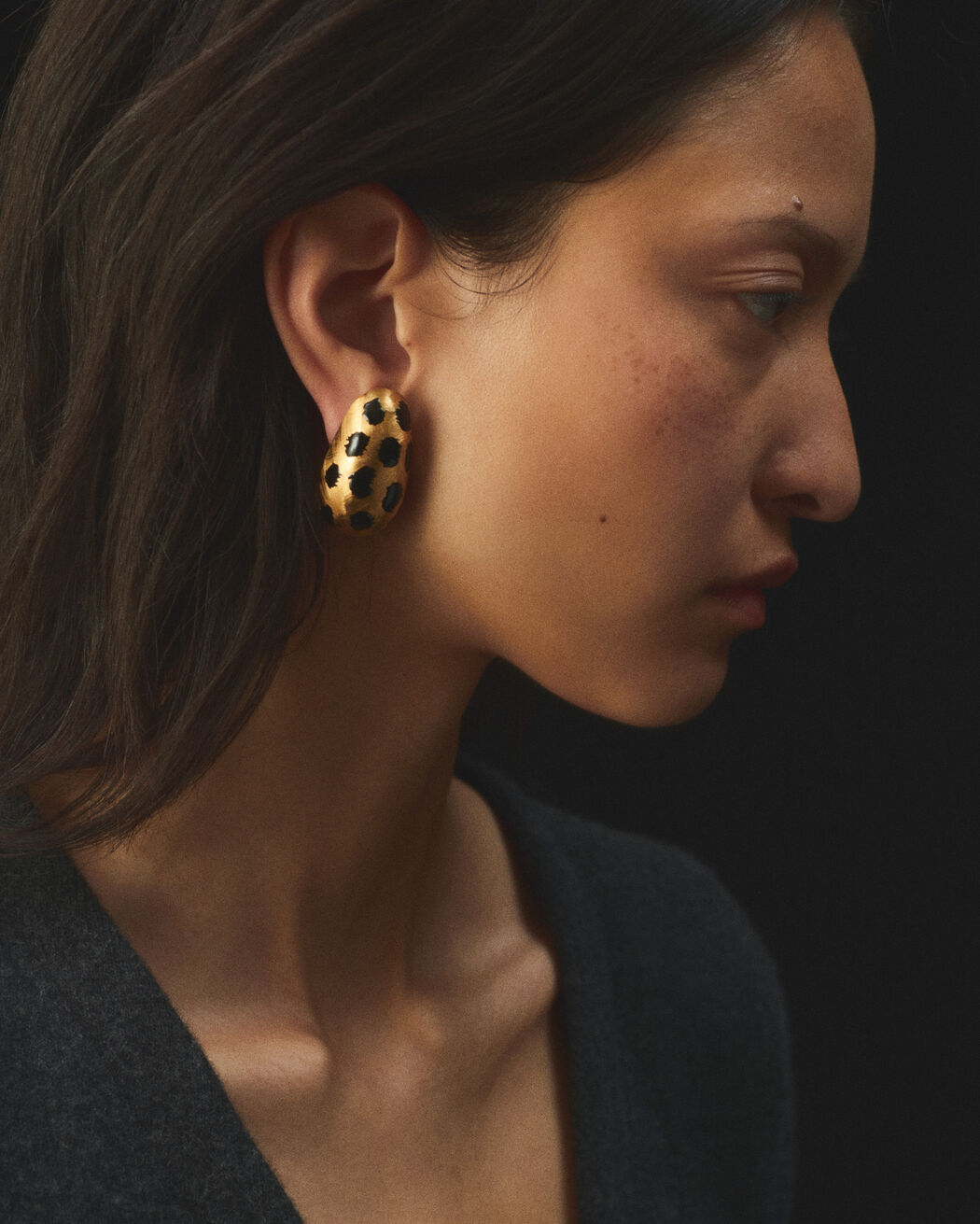 The Curvo earrings jacquemus the curvo earrings