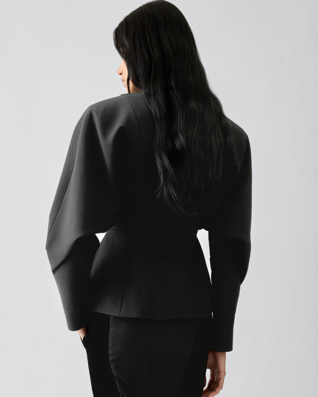 The Paloma jacket jacquemus the paloma jacket