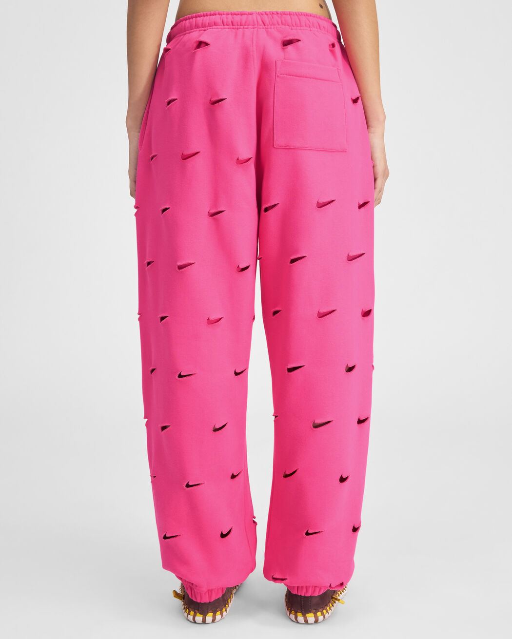 The Swoosh JACQUEMUS+NIKE track pants the swoosh jacquemus nike track pants