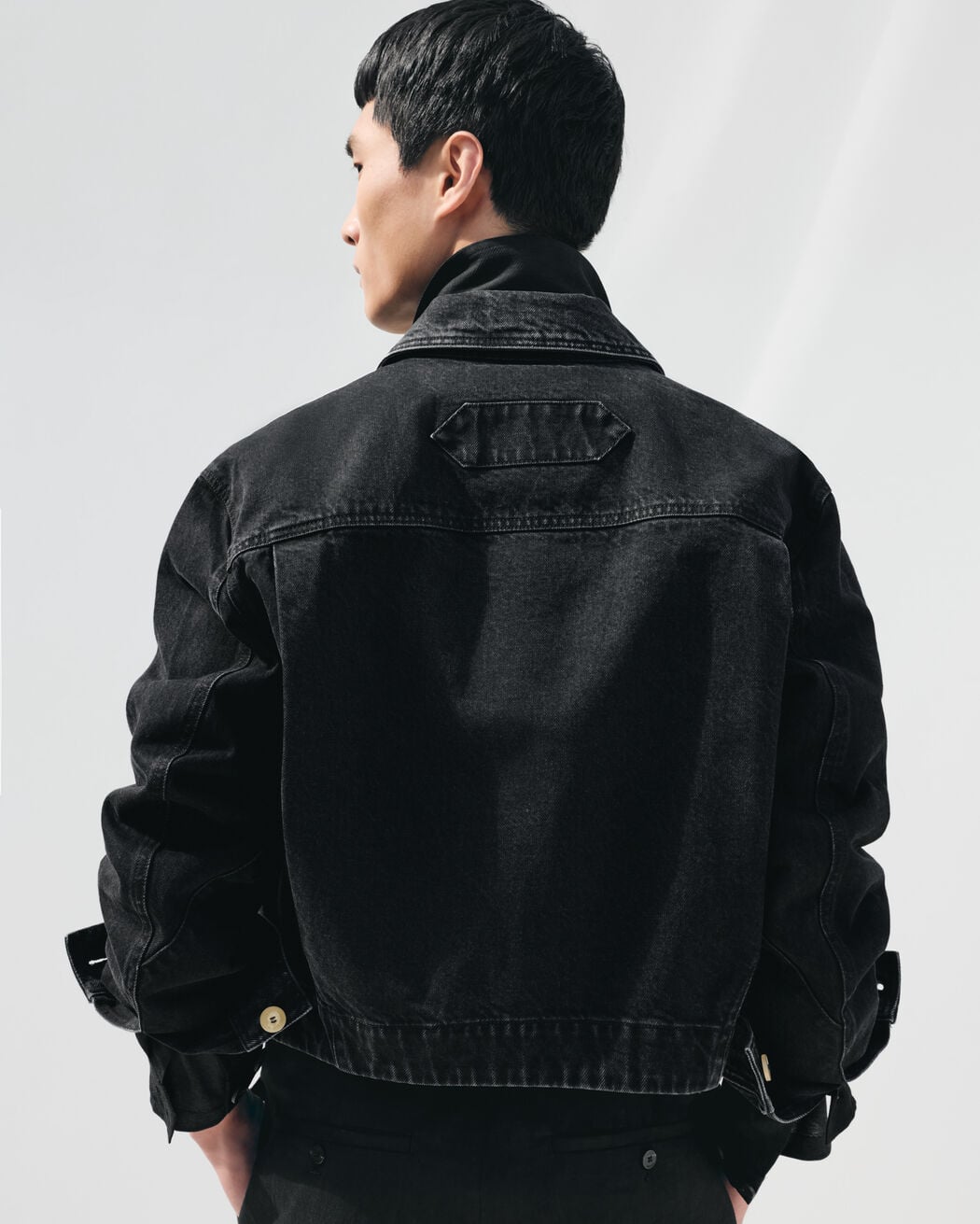The de-Nîmes Canevas jacket jacquemus the de n mes canevas jacket