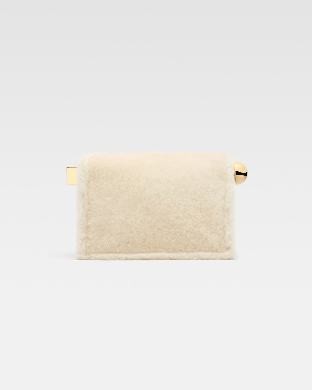 The Rond Carré clutch jacquemus the rond carr clutch