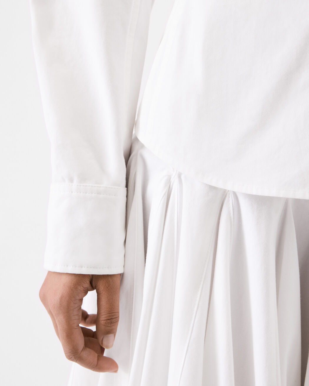 The Ovalo shirt jacquemus the ovalo shirt