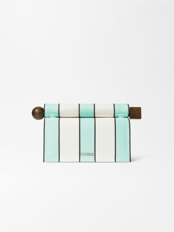 The Rond Carré clutch jacquemus the rond carr clutch