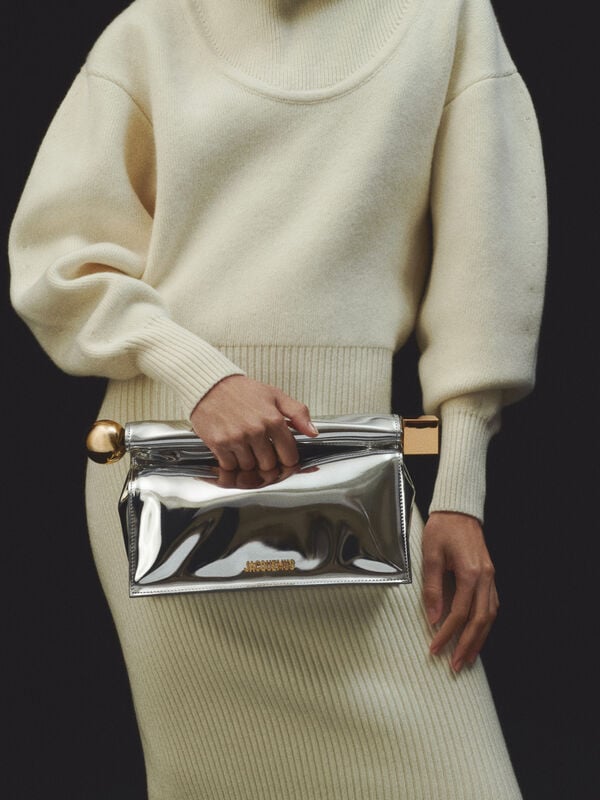 The Rond Carré clutch jacquemus the rond carr clutch