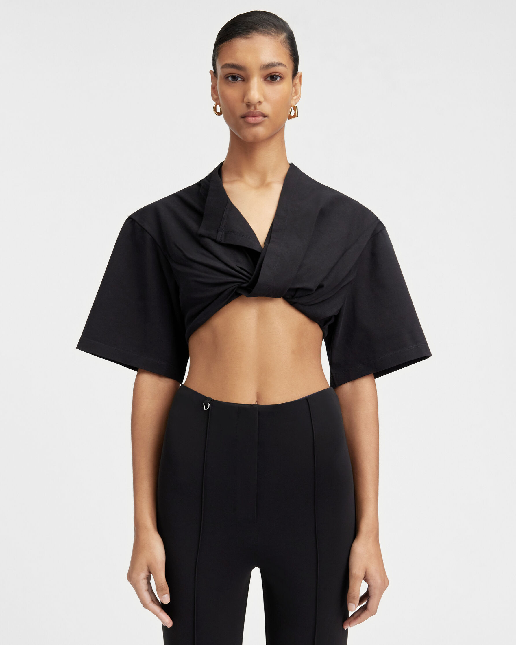 The Bahia cropped t-shirt, Black | JACQUEMUS UAE