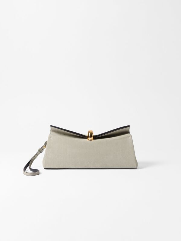 The Valérie clutch jacquemus the val rie clutch