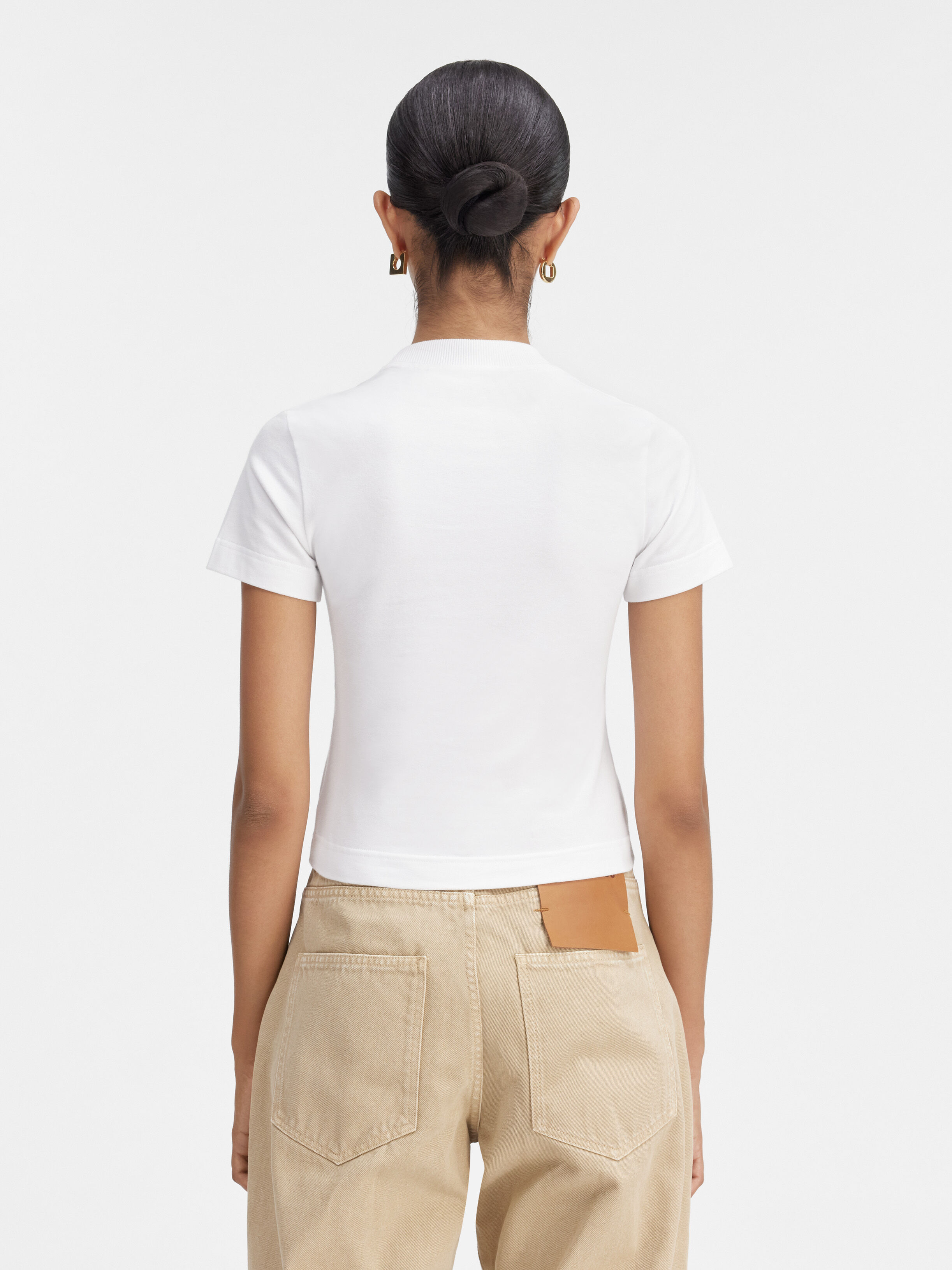 Shop T-Shirts | Jacquemus UAE Official Website Shop T-Shirts | Jacquemus UAE Official Website