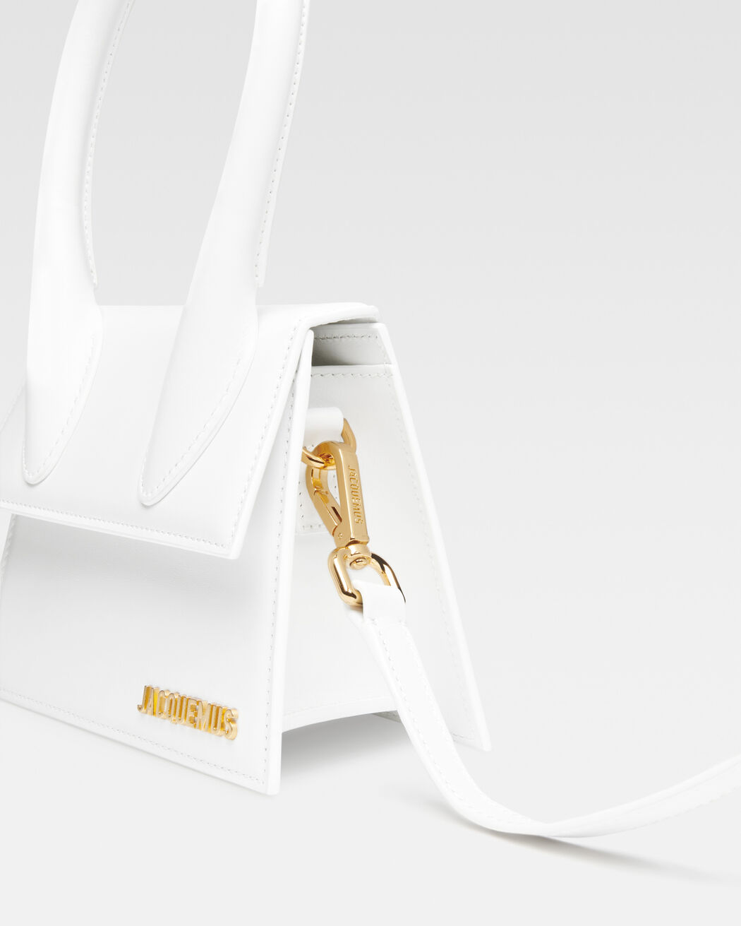 حقيبة The medium Chiquito jacquemus حقيبة the medium chiquito