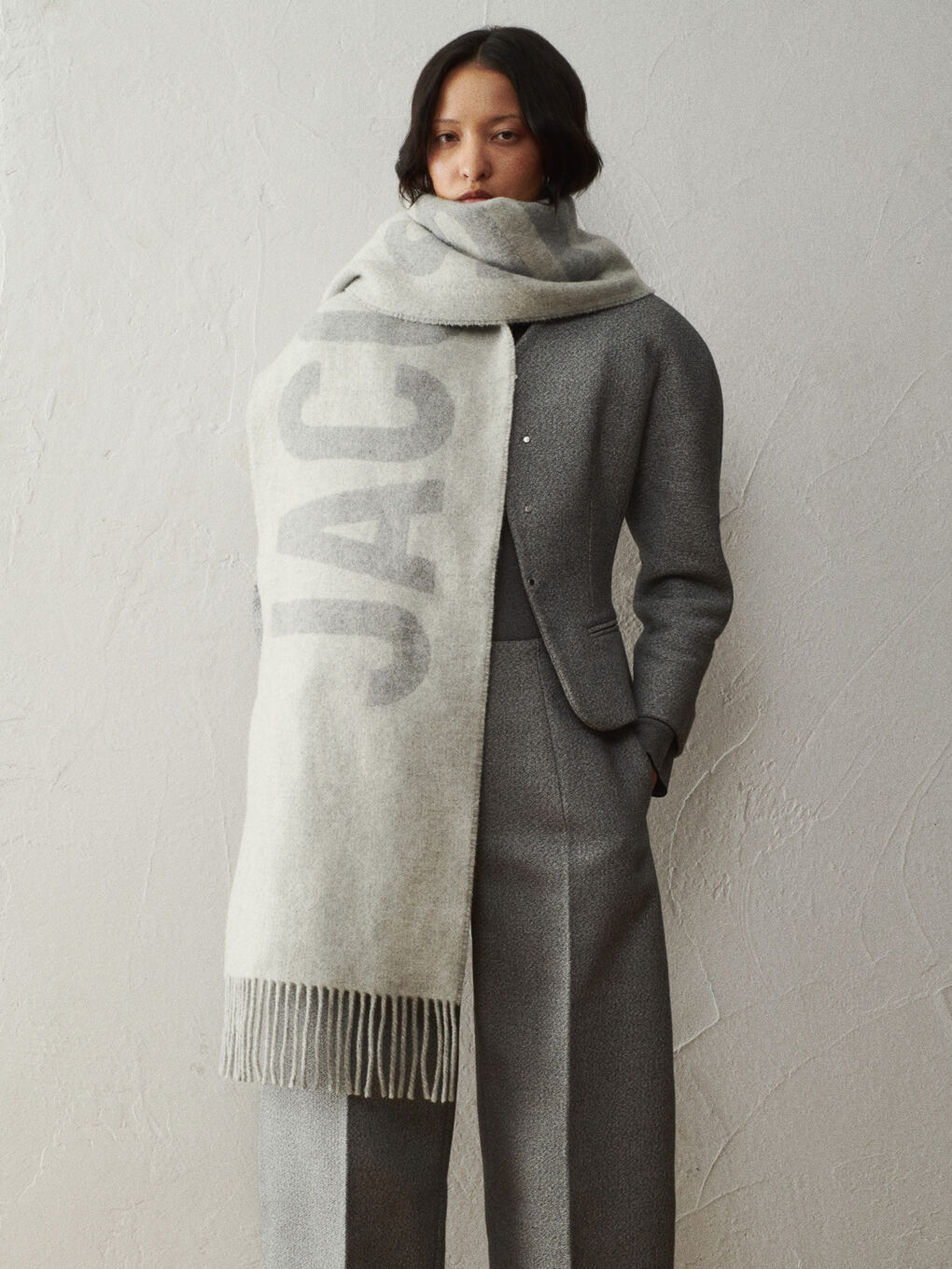JACQUEMUS Women's The Scarf Wagon Grey main image 1