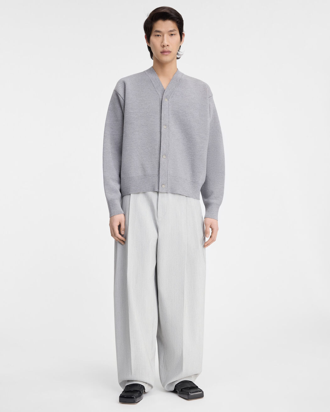 The buttoned cardigan jacquemus the buttoned cardigan