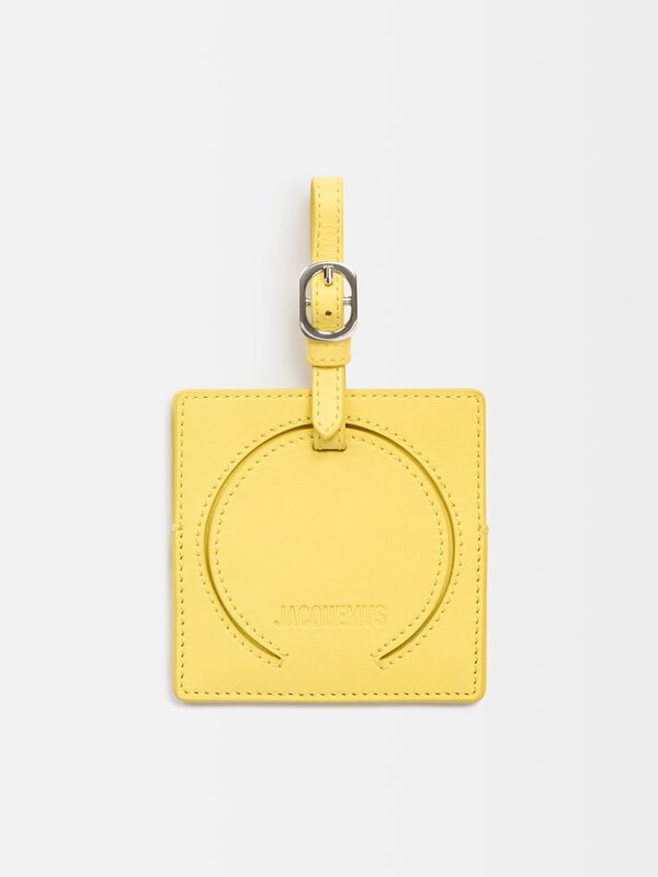 The luggage tag jacquemus the luggage tag