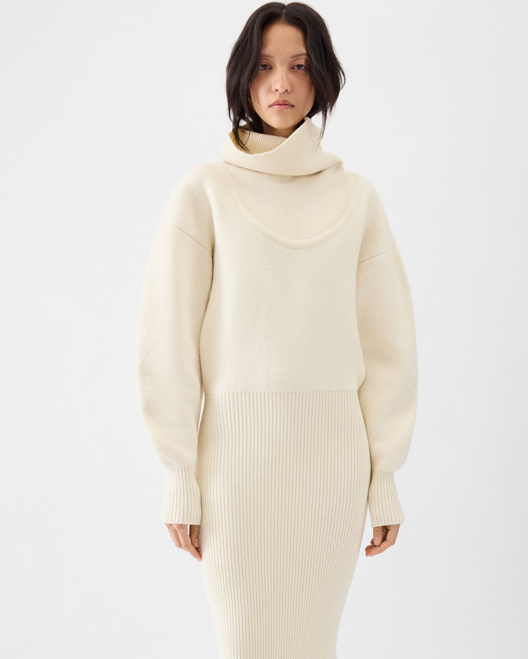 The Pallone knit dress jacquemus the pallone knit dress