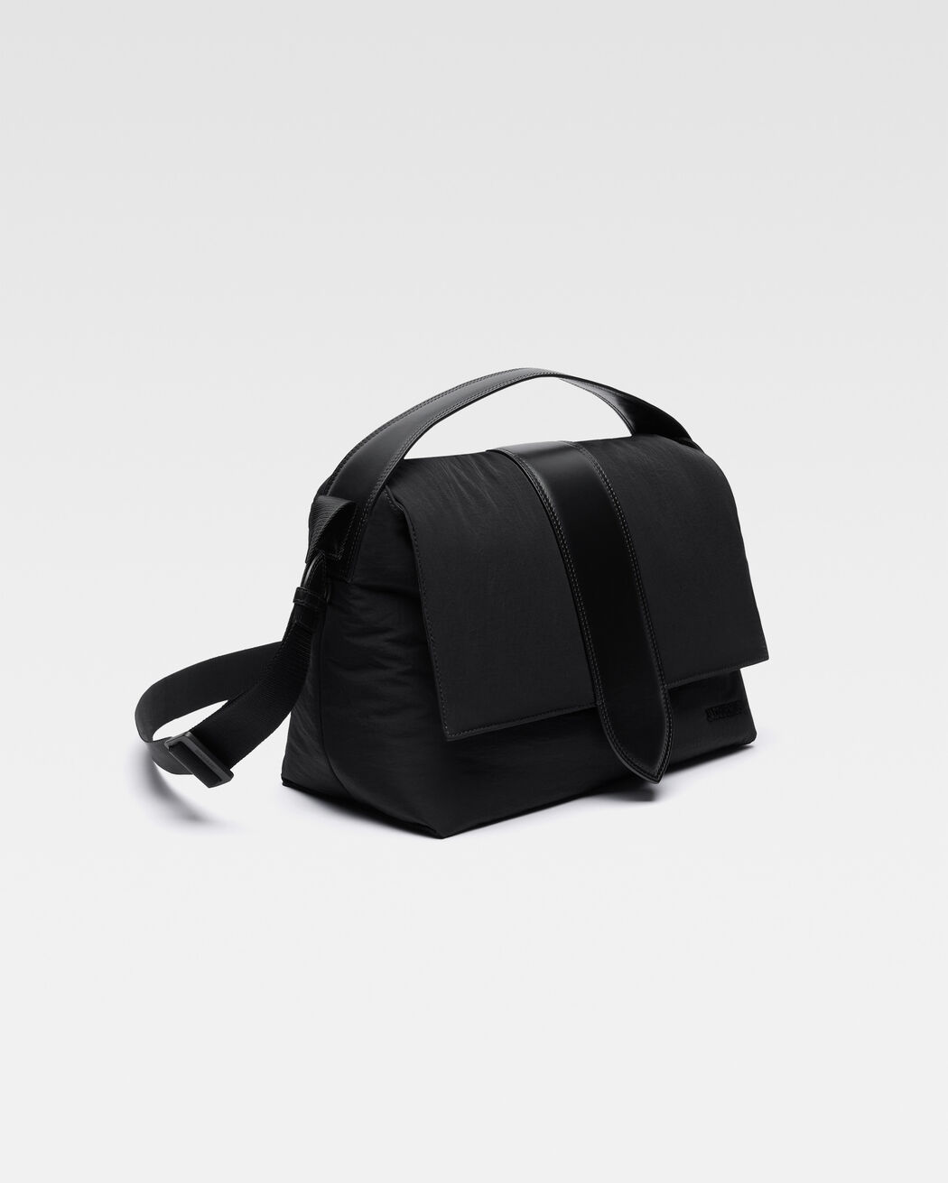 The Bambino messenger bag jacquemus the bambino messenger bag