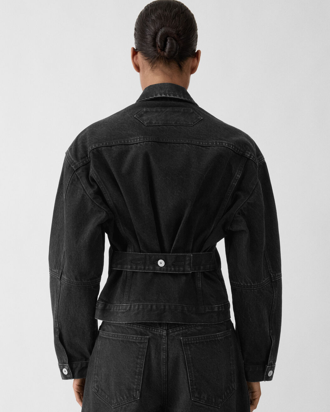 The denim de-Nîmes jacket jacquemus the denim de n mes jacket