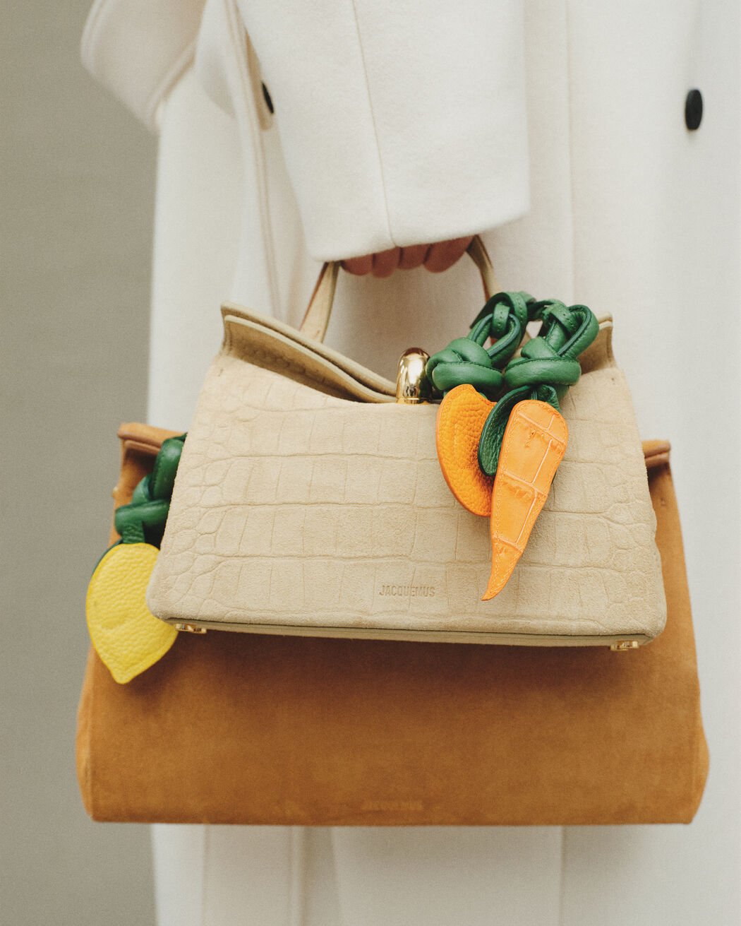 حلية الجزر jacquemus حلية الجزر