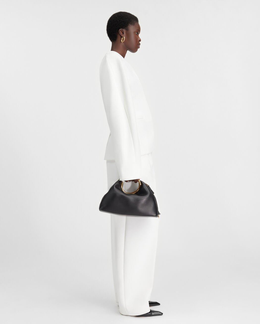 The Ovalo jacket jacquemus the ovalo jacket