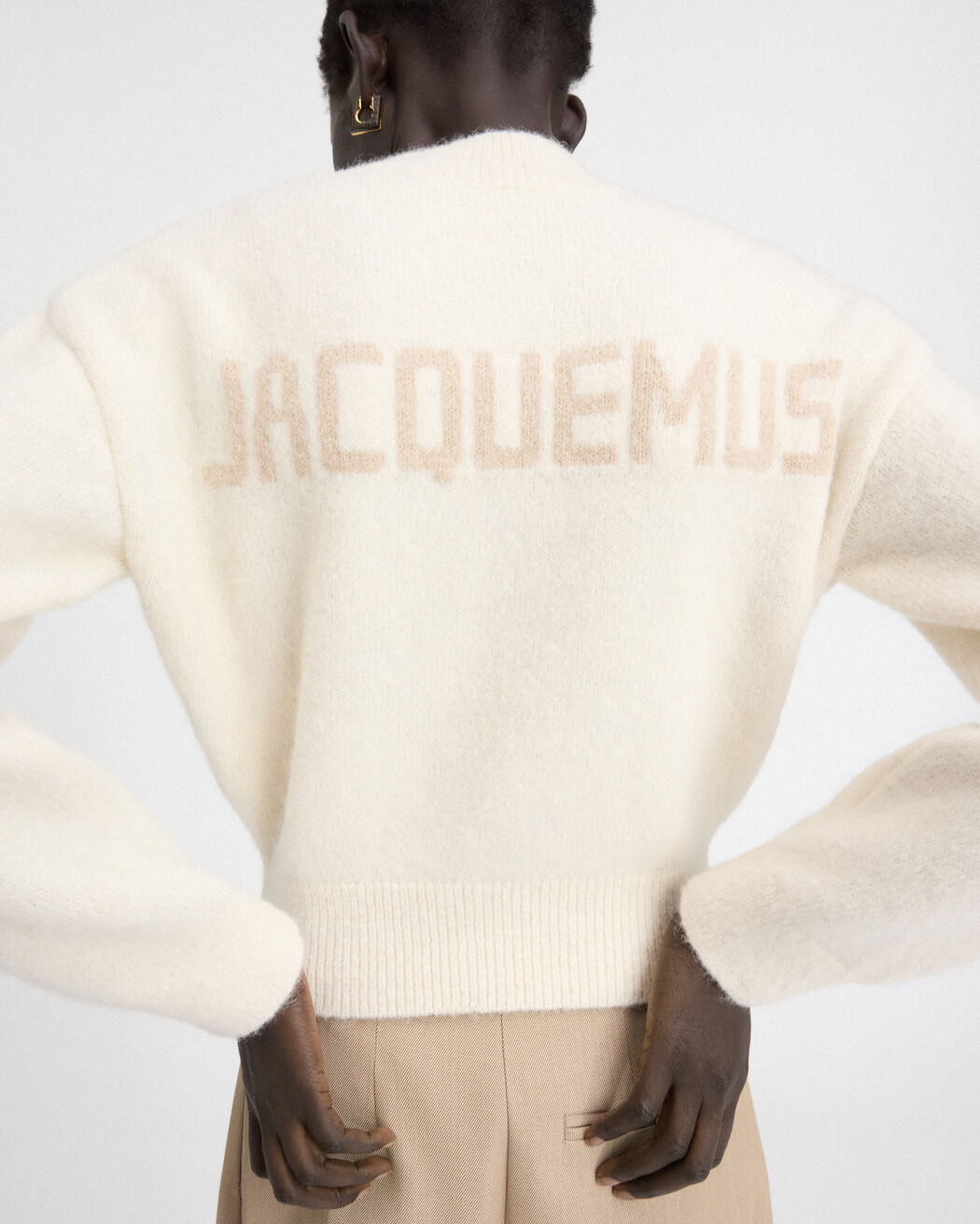 سترة La Maille Jacquemus سترة la maille jacquemus