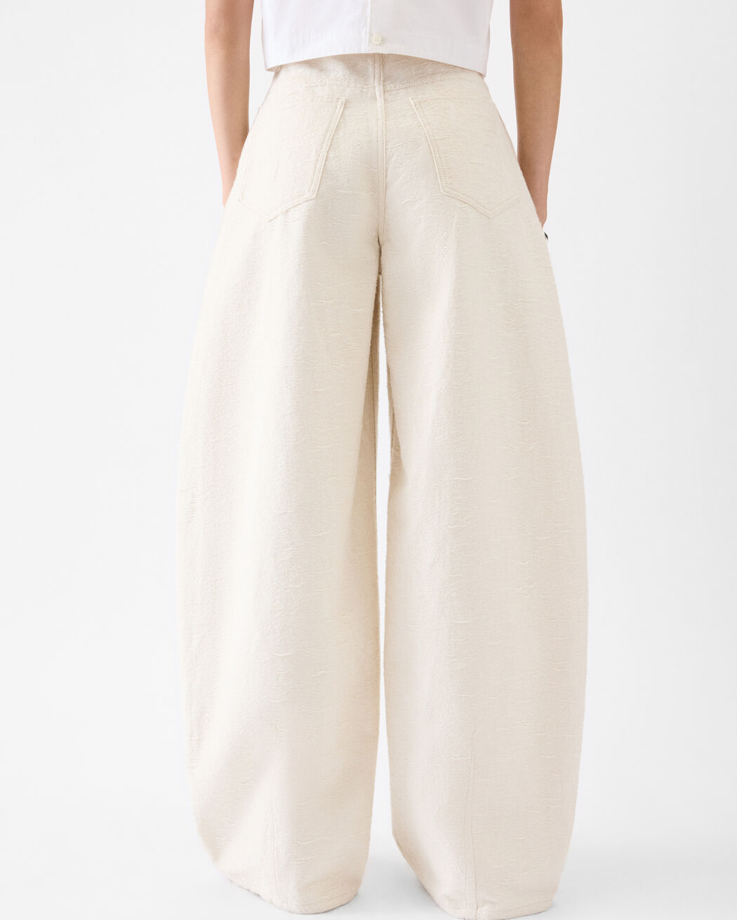 The Ovalo de-Nîmes denim pants jacquemus the ovalo de n mes denim pants