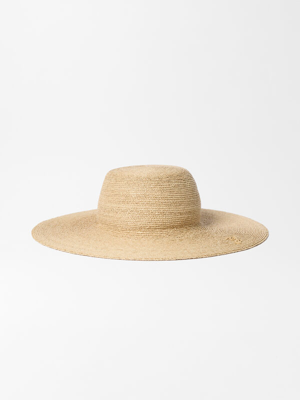 The Sole hat jacquemus the sole hat