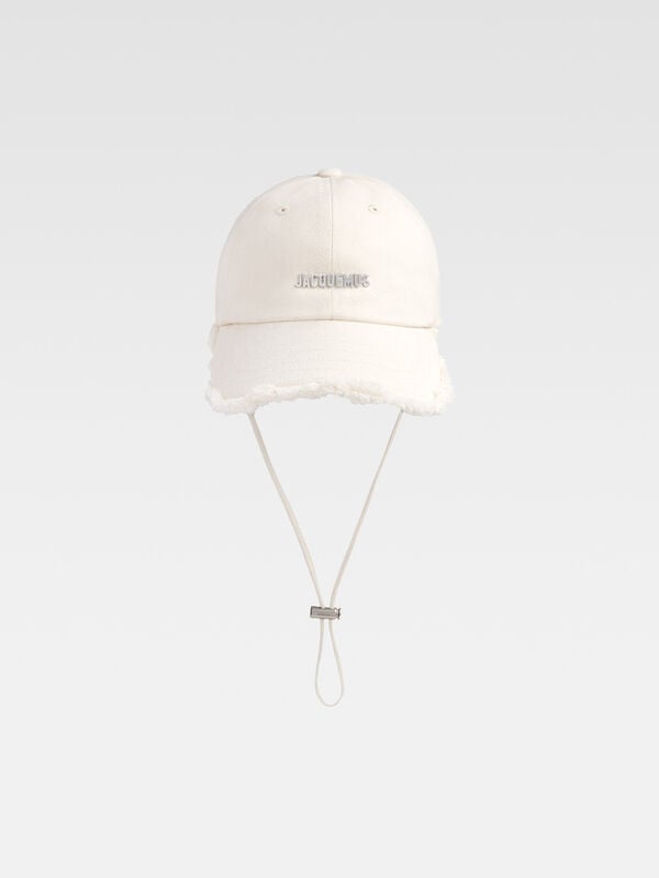 The Artichaut cap jacquemus the artichaut cap