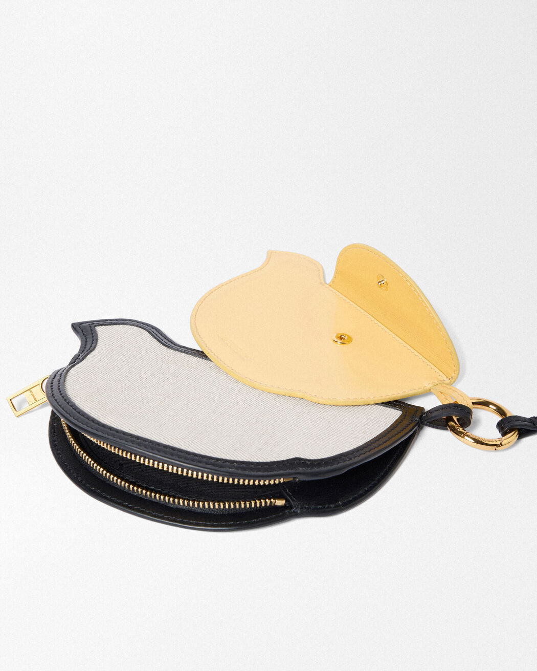 حلية حقيبة The chicks jacquemus حلية حقيبة the chicks